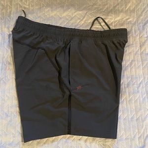 Rhone lined shorts mens size‎ XXL black pre-owned condition